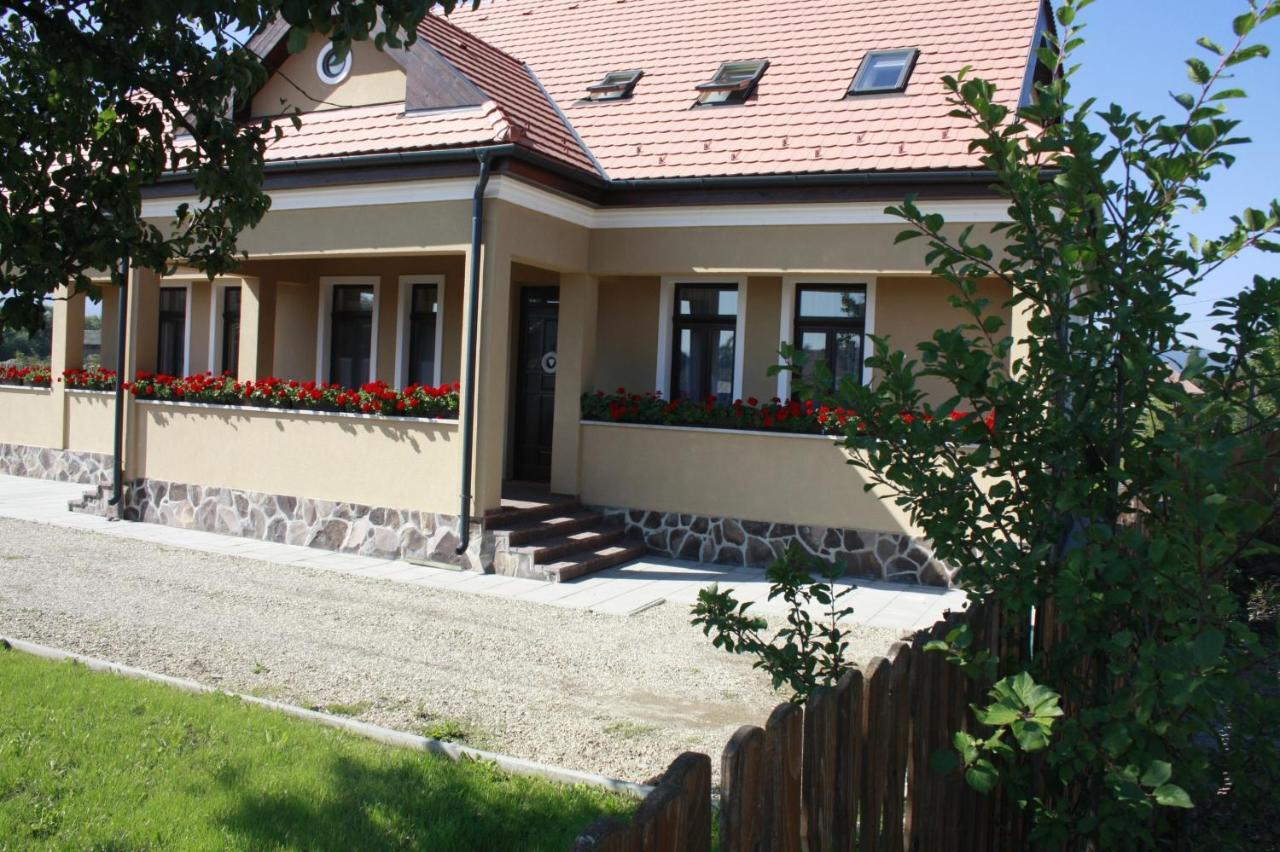 Pensiune Agroturistica Horvath-Kert Borzont Exteriér fotografie